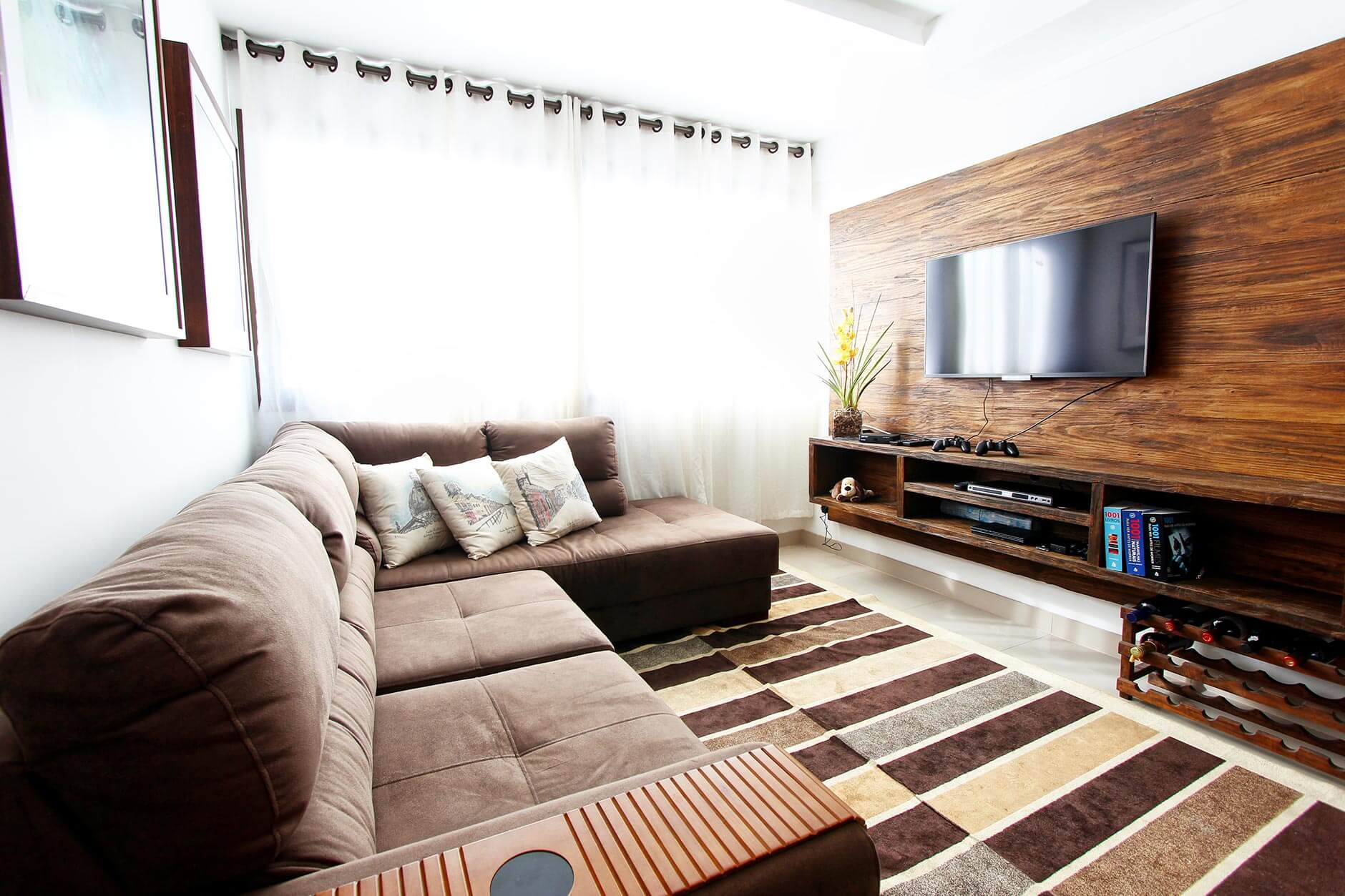 Light solutions for interior design in living room
